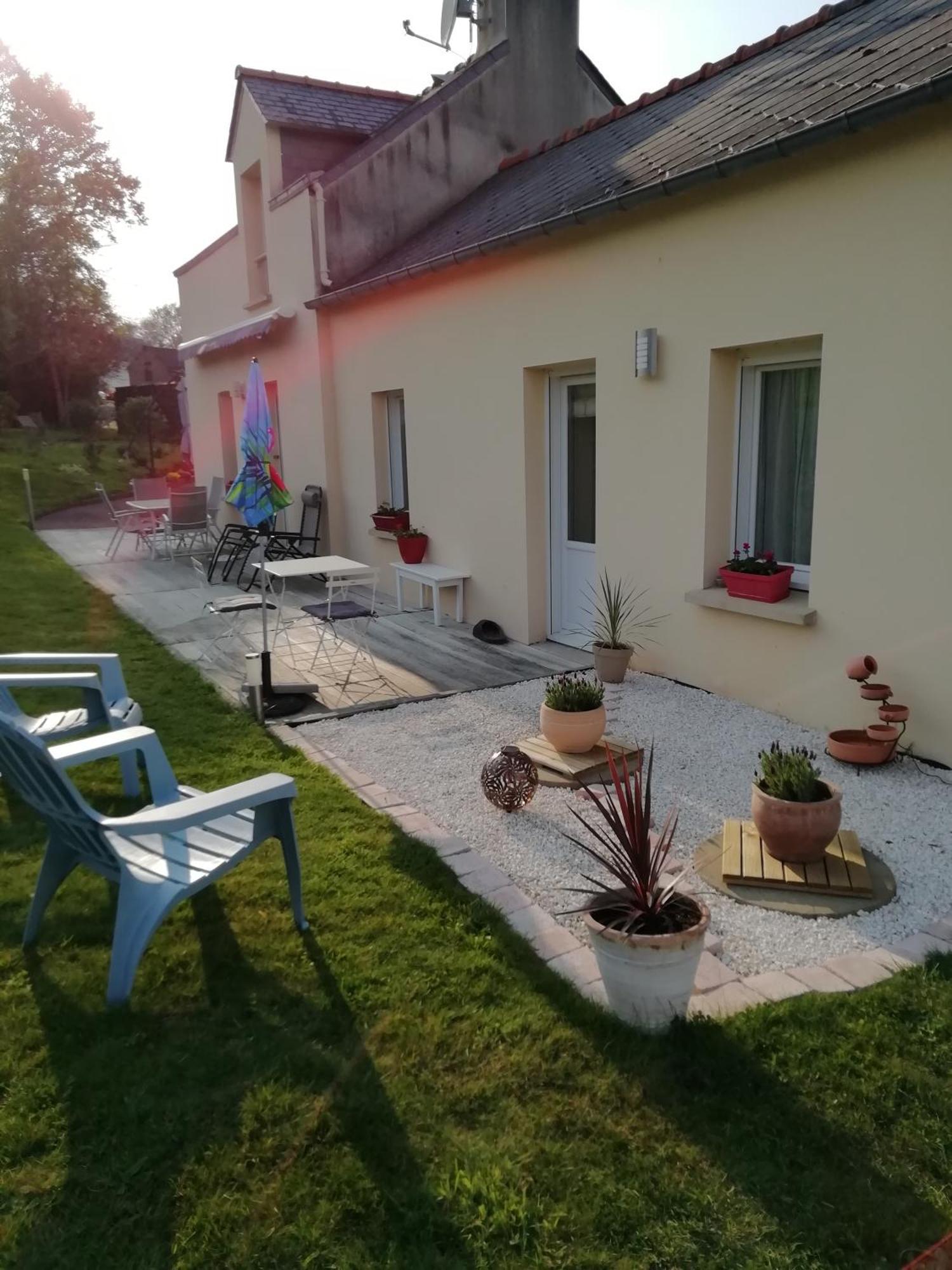 Kerlan Acomodação com café da manhã Béganne Exterior foto