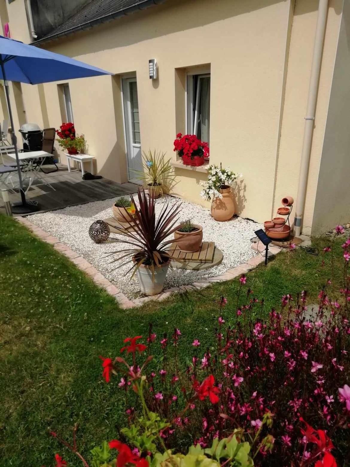 Kerlan Acomodação com café da manhã Béganne Exterior foto