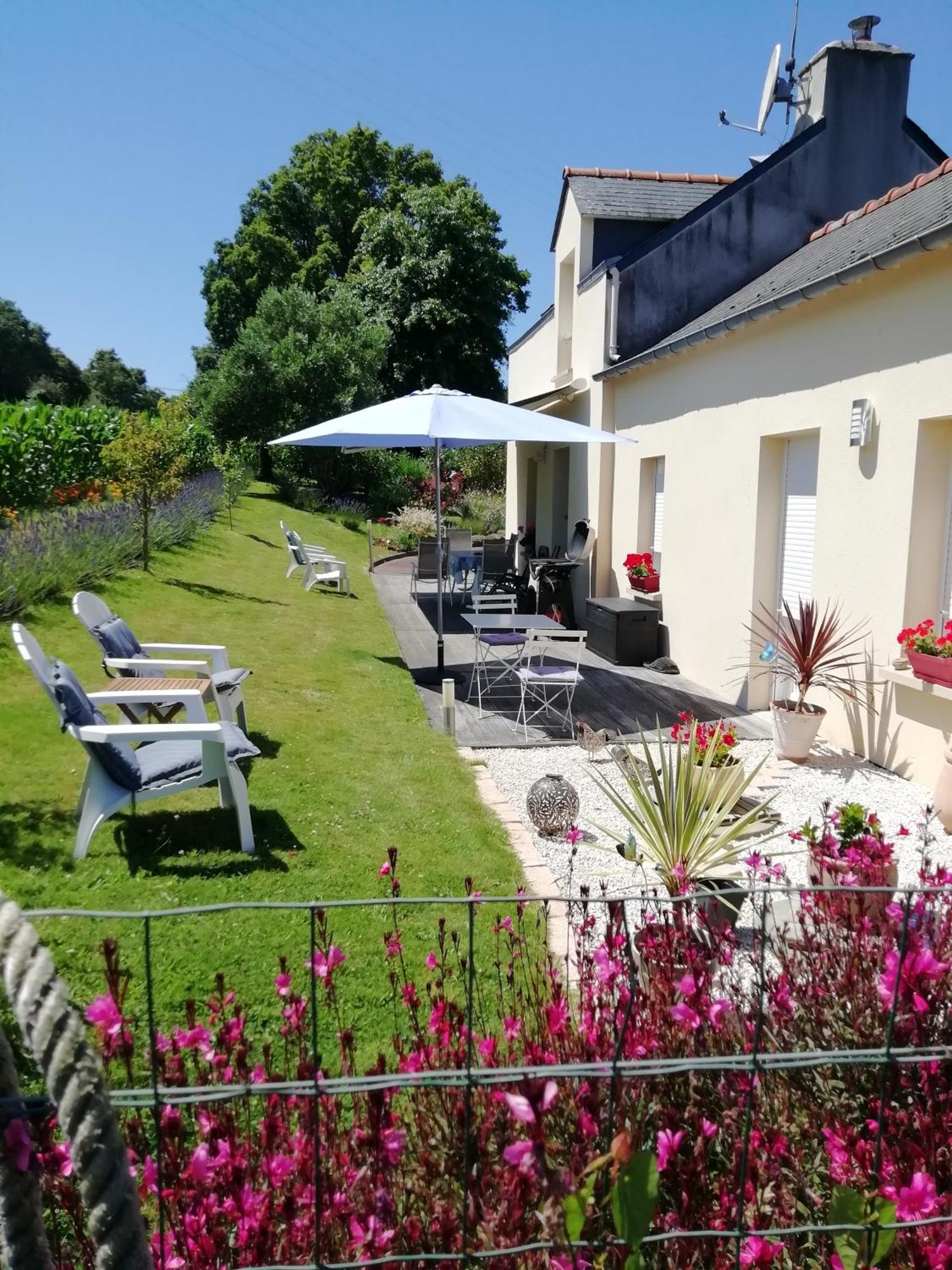 Kerlan Acomodação com café da manhã Béganne Exterior foto